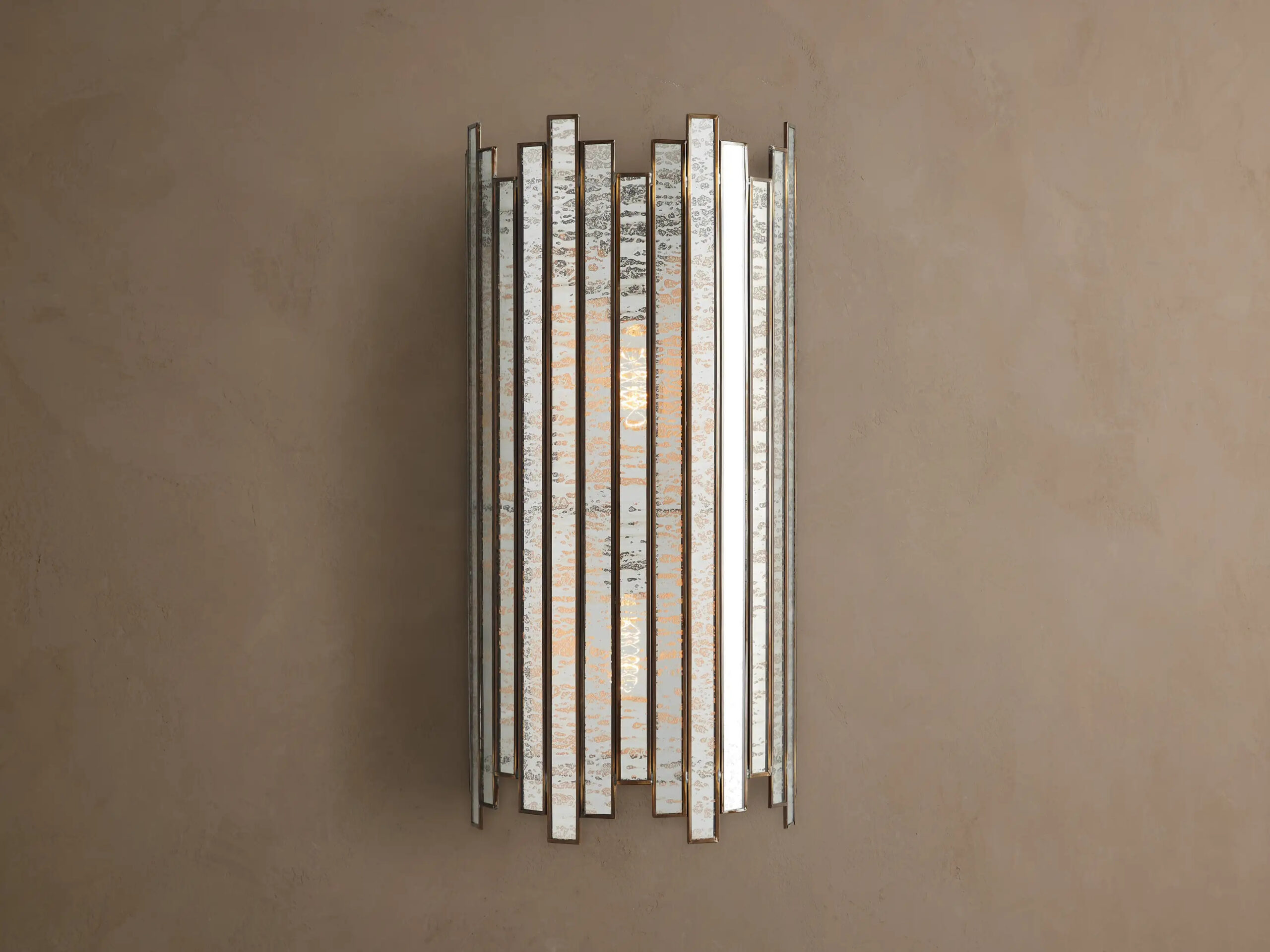 652082H0326_NH260113 GV Laila Copper Glass Sconce - Image 1