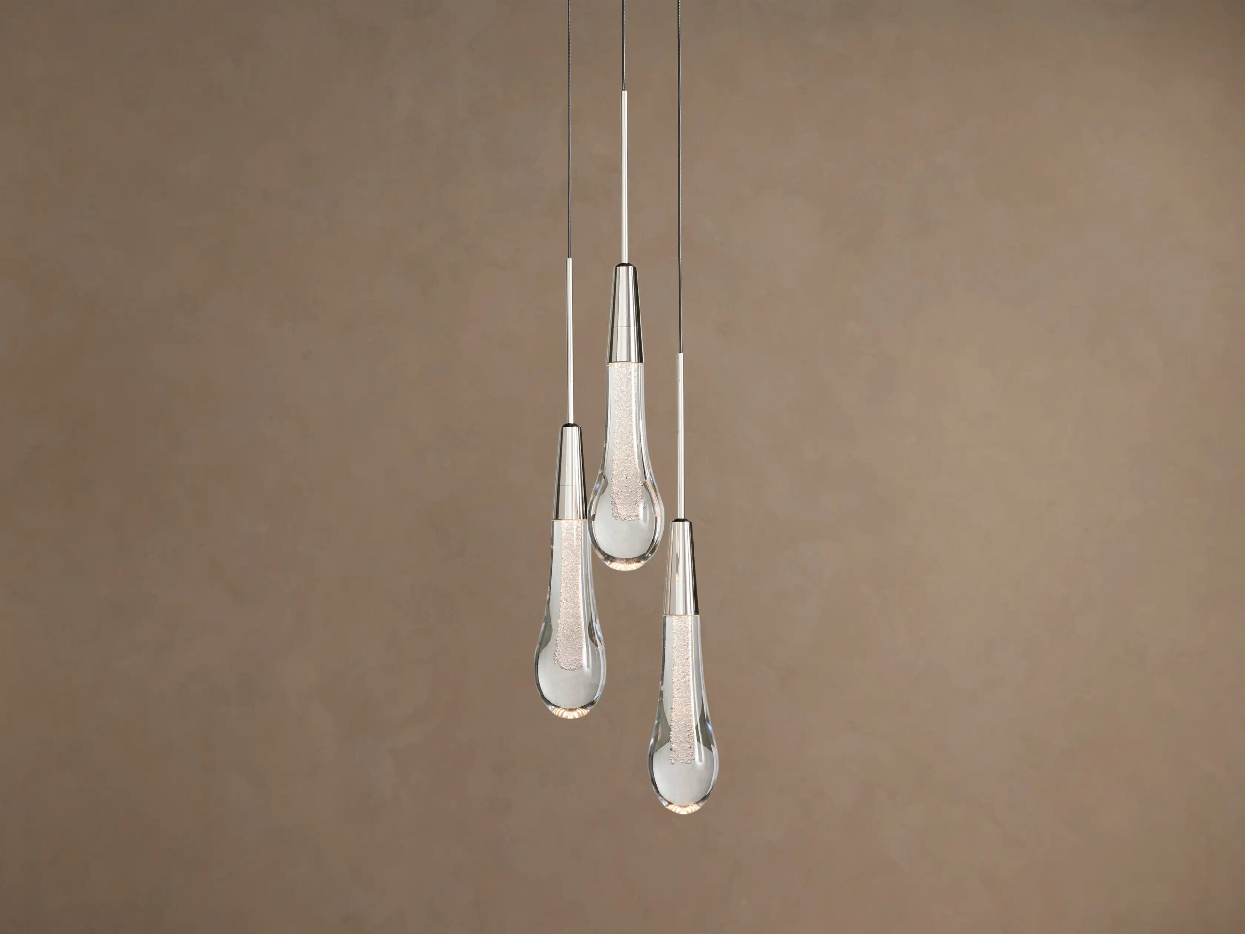 6610031H211_BTP260118 GV Soltaire Nickel LED Pendant with Seeded Glass - Image 1