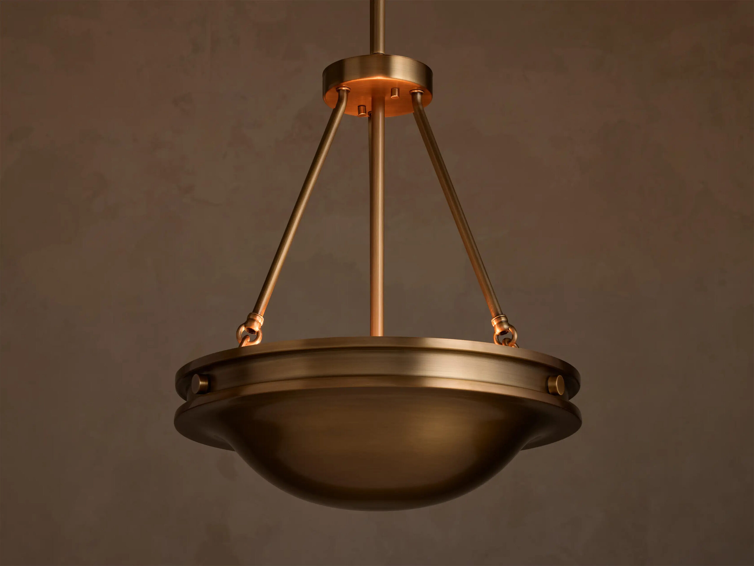 6610031H305_H260505 GV Edith Modern Brass Pendant Light - Image 1