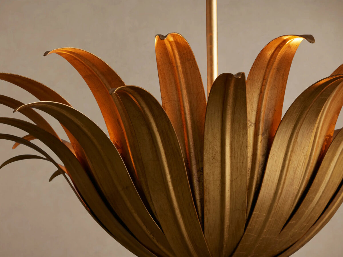 GV Matilde Gold Iron Pendant - Image 3
