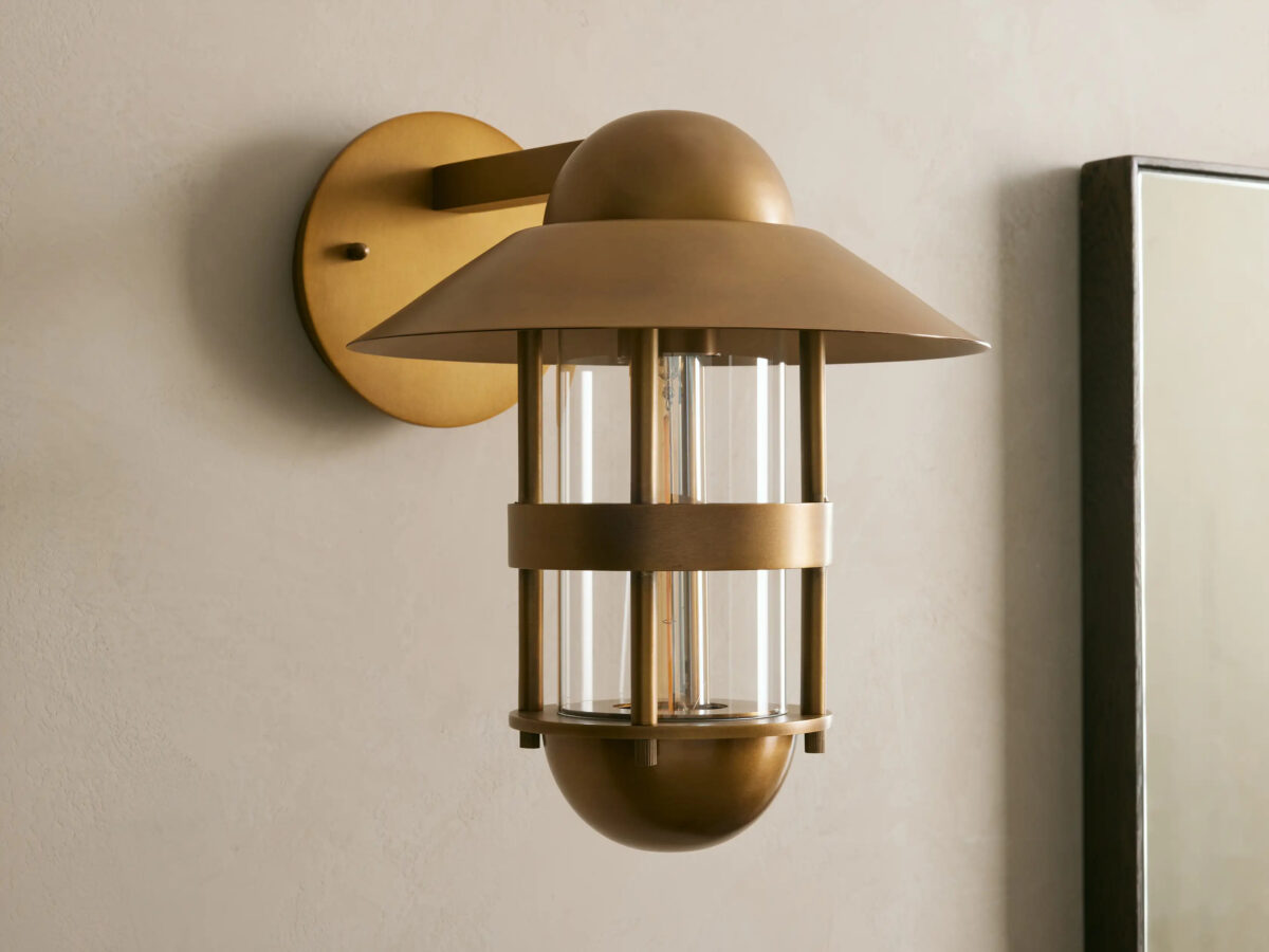 GV Hyannis brass outdoor sconce with glass shade - Image 2