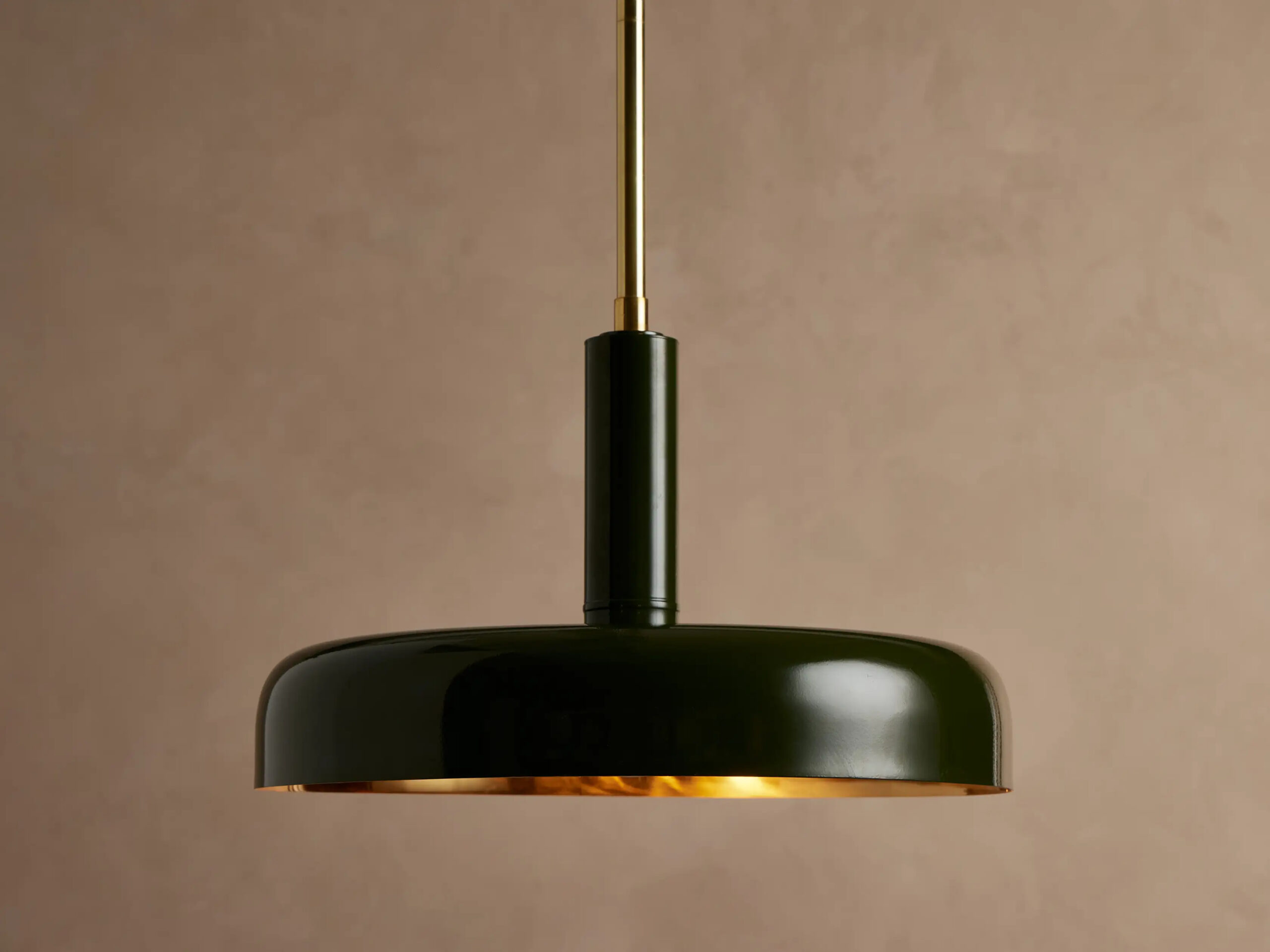662889H053_EN250902 GV Bonham brass dome pendant - Image 1