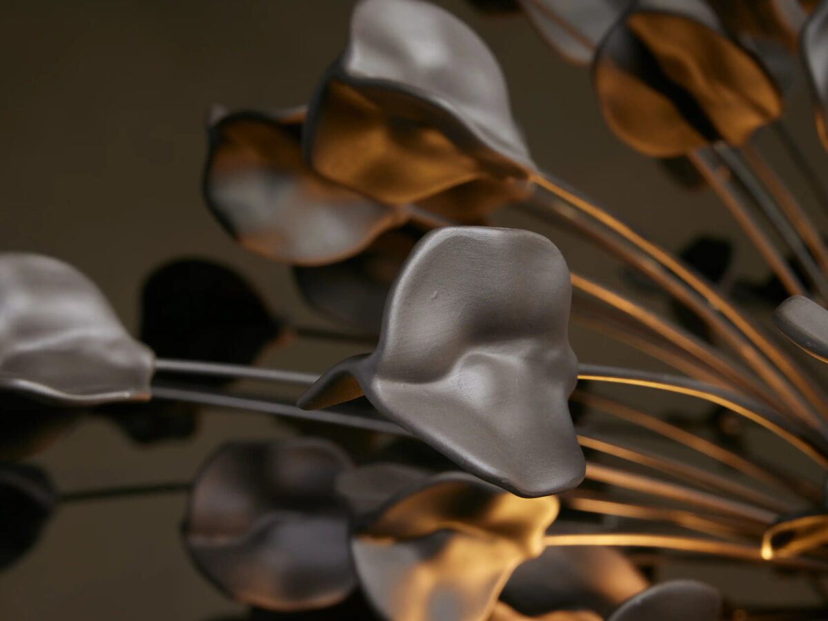 GV Lunaria Ceramic Chandelier in Brass and Ivory - Image 9