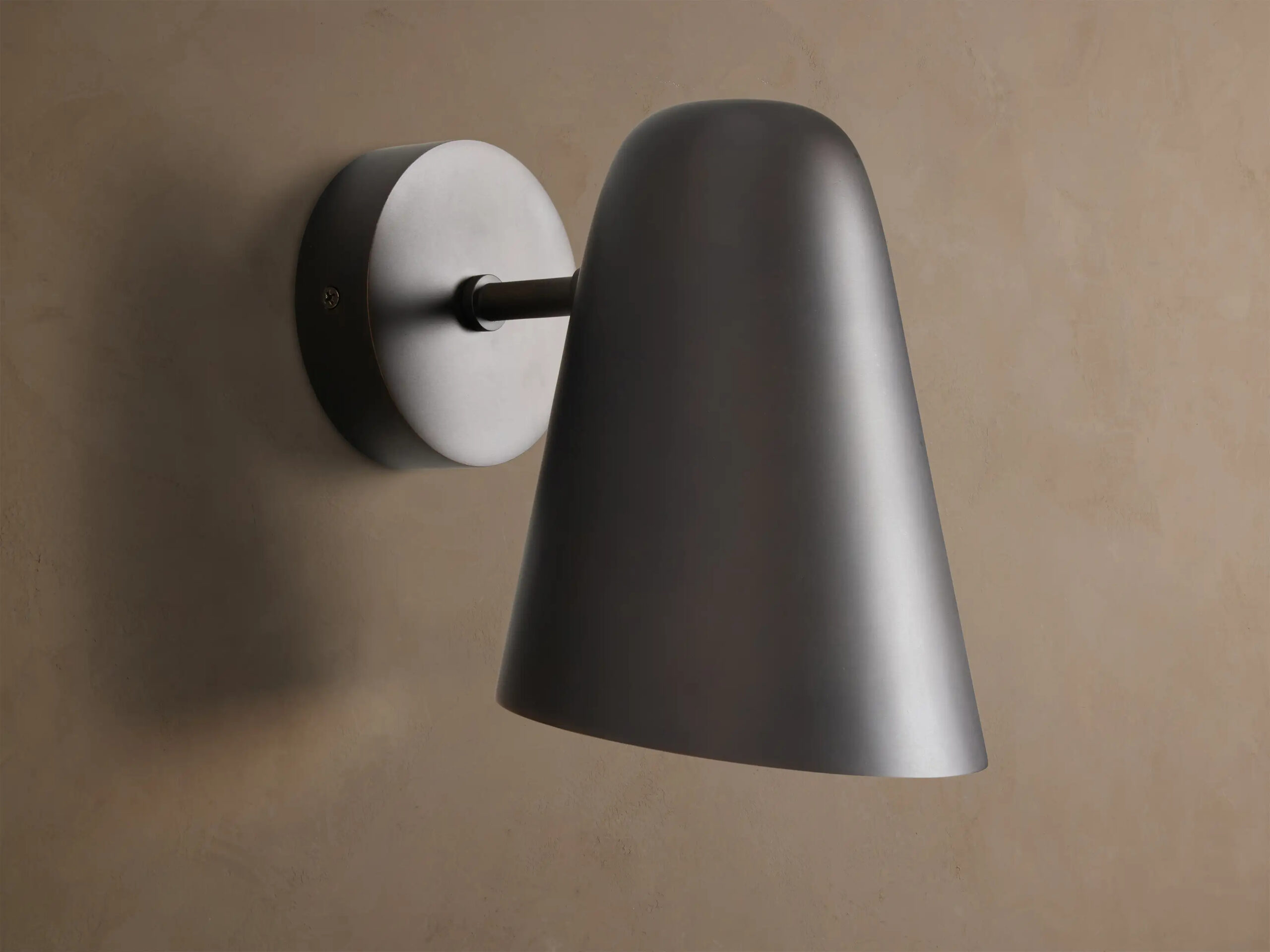 66643H724_JQ260112 GV Modern Brass Sconce in Antiqued Bronze - Image 1